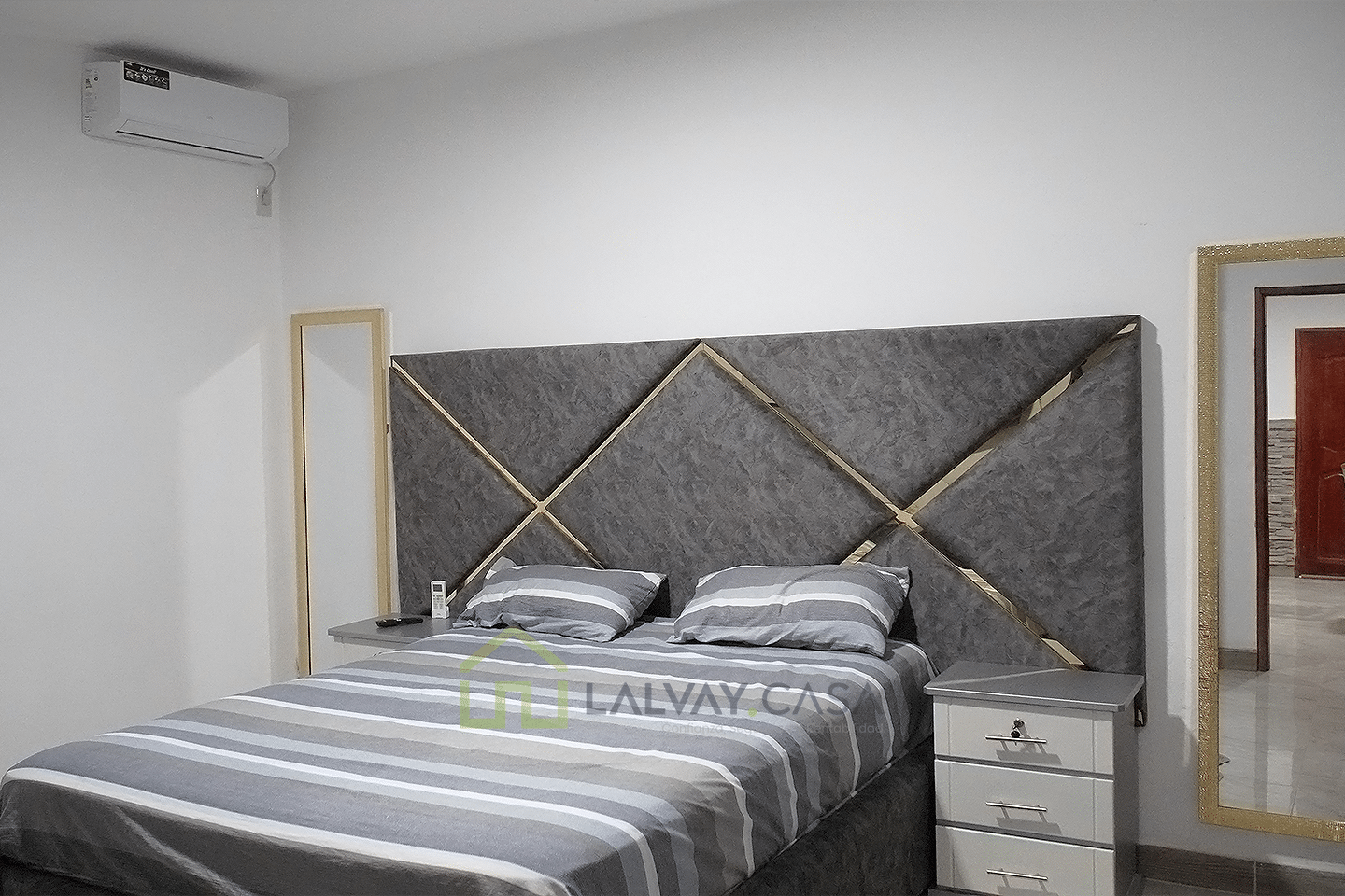 0021-11 ¡Vive el lujo, la comodidad y la tranquilidad que mereces! Casa céntrica, totalmente amueblada y con acabados de lujo, lista para mudarte y disfrutar desde el primer día, a solo 2 minutos del centro de Santa Rosa.